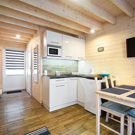 Przystanek * Pobierowo