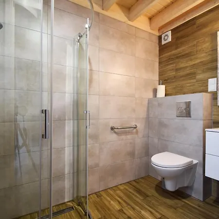 Przystanek * Поберово