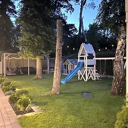 Przystanek * Pobierowo